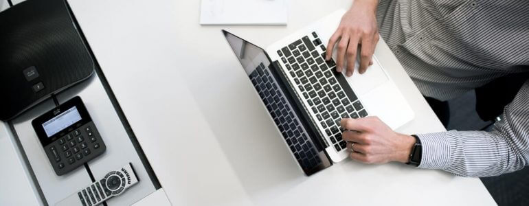 Advogado online: contratando escritório de advocacia online