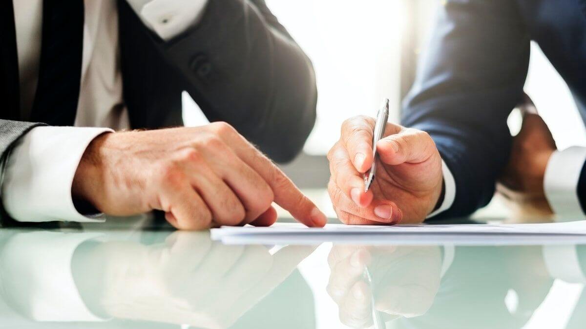 como-escolher-um-advogado-saiba-como-contratar-um-advogado-com-seguranca-5