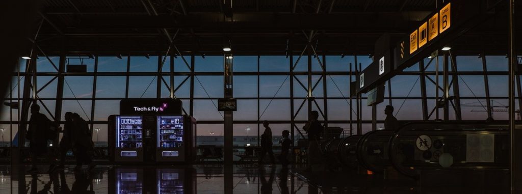 cancelamento-de-voo-durante-a-pandemia-r15-mil-para-passageiro-que-dormiu-no-aeroporto-3