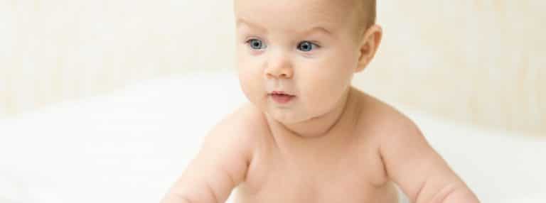 Cuidados para viajar de avião com recém-nascidos