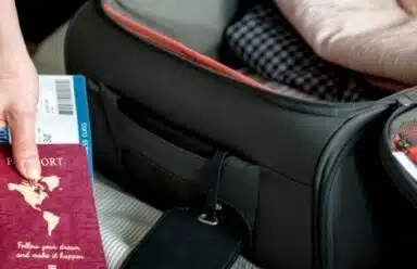 Cancelamento de passagem aérea: prazos, multa e direitos