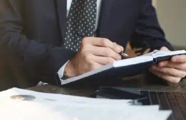 Advogado especialista em segurança online e violação de privacidade