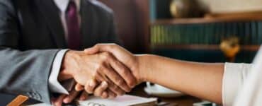 Limpar o nome de dívidas prescritas: casos de sucesso utilizando advogados