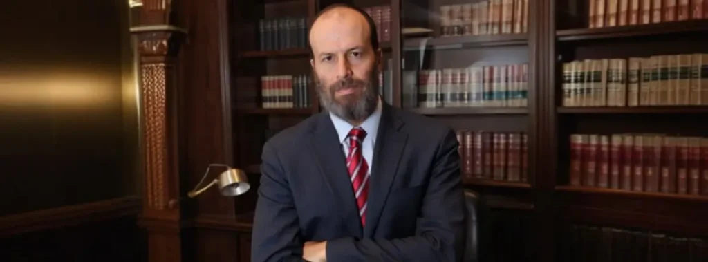 Léo Rosenbaum, advogado especialista em direitos do passageiro aéreo que teve voo cancelado por greve na Argentina.