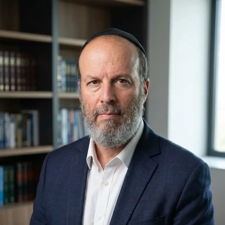 Advogado Léo Rosenbaum explica como identificar um falso advogado na matéria do InfoMoney