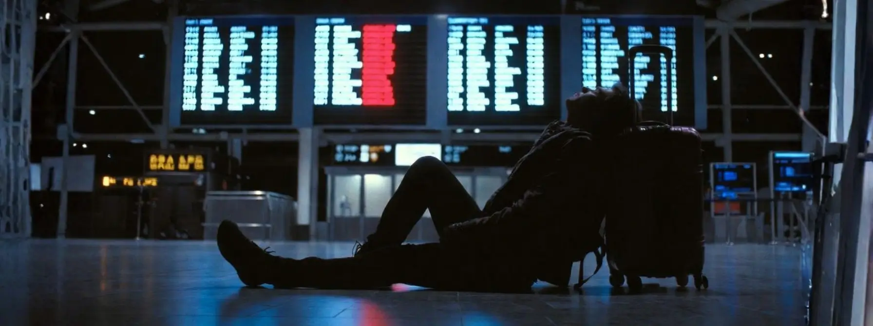 TAAG condenada por cancelamento de voo: passageiro recebe indenização de R$ 10 mil