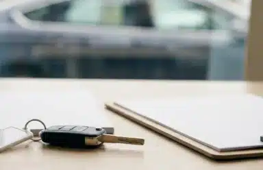 Cobrança da locadora depois de devolver o carro: o que fazer